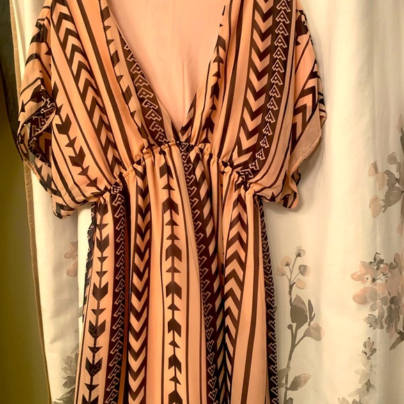 Honey Belle dress with low V, soft pink with arrow design - Picture 7 of 13